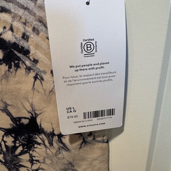 Athleta Black and Cream Patterned Shorts - Picture 2 of 3